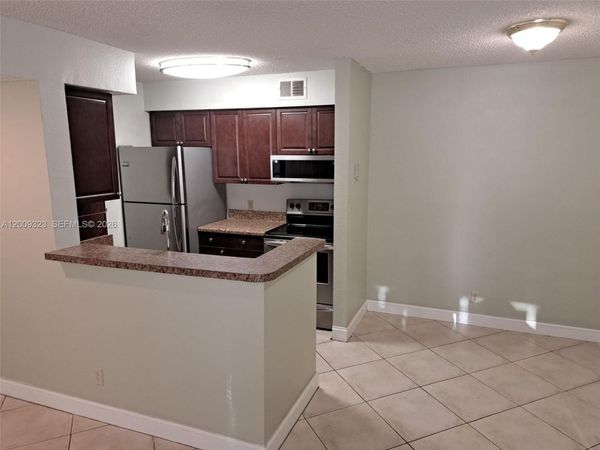 2796 S University Dr , Unit 2106, Davie, FL 33328