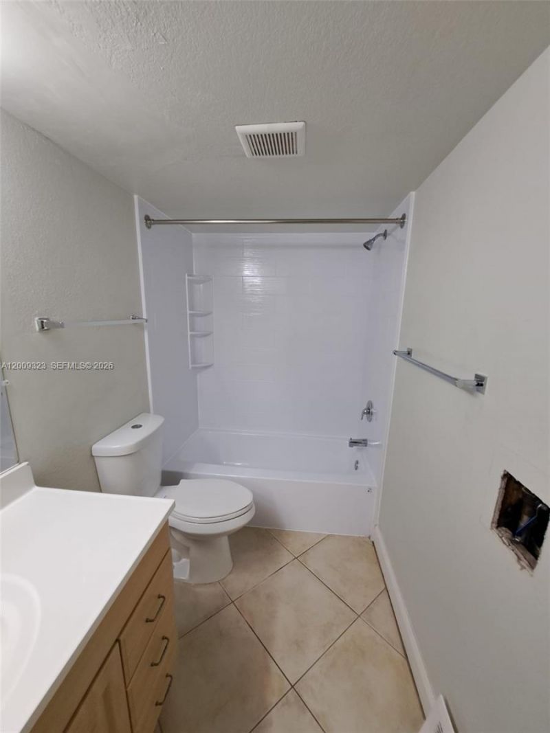2796 S University Dr, Unit 2106, Davie, FL 33328 Photo
