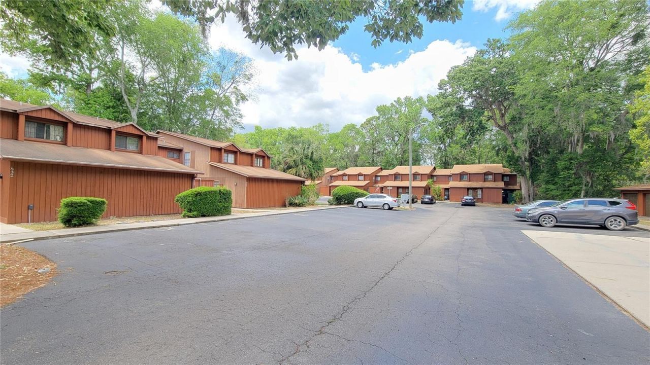 900 SW 62nd Boulevard, Unit B6, Gainesville, FL 32607 Photo