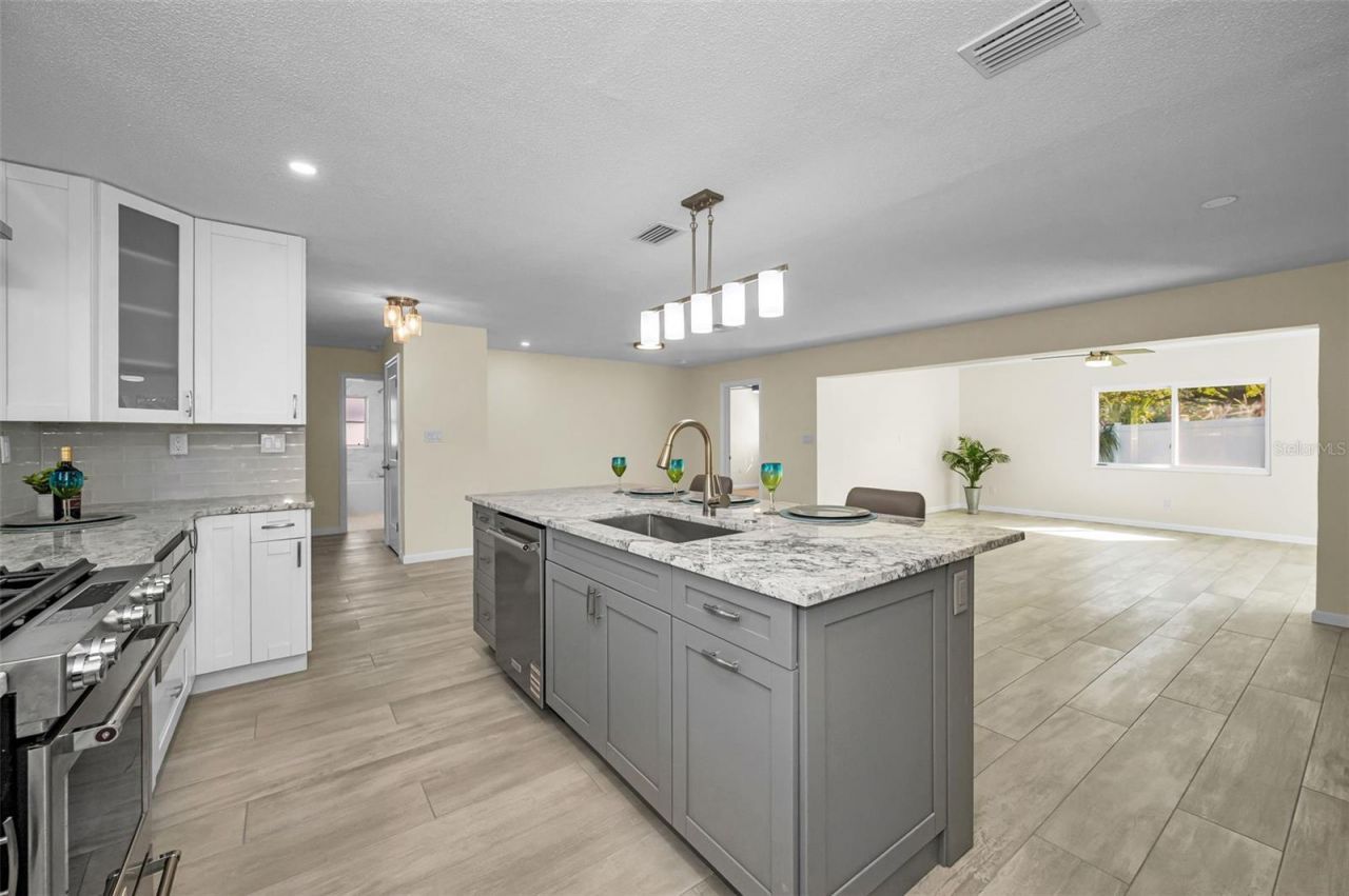 94 Nicholas Drive , Dunedin, FL 34698 Photo