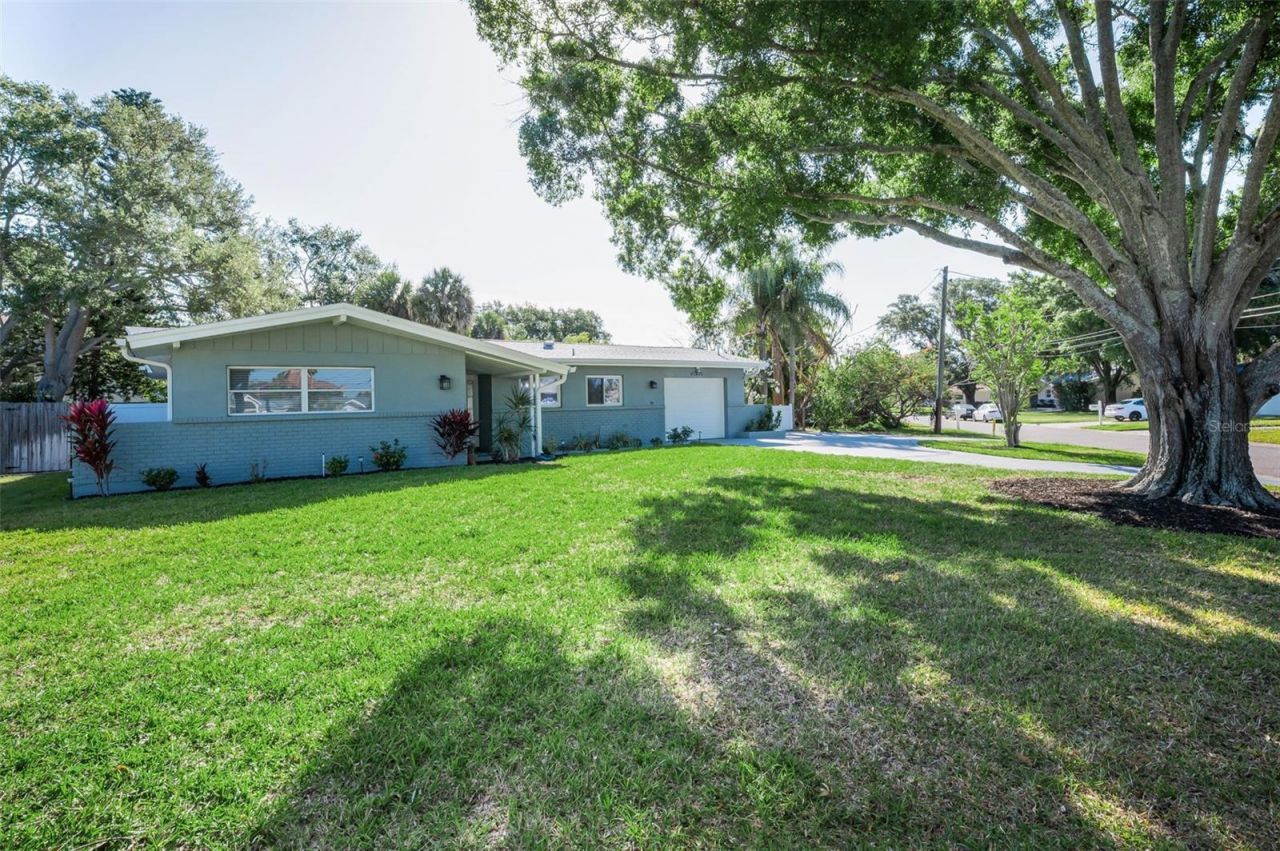 94 Nicholas Drive , Dunedin, FL 34698 Photo