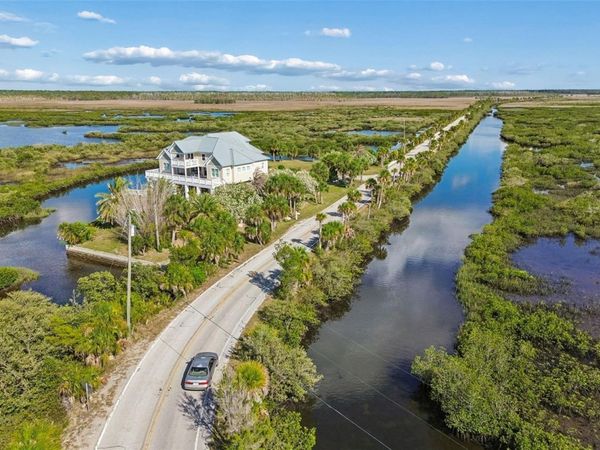 10501 PINE ISLAND DRIVE , WEEKI WACHEE, FL 34607