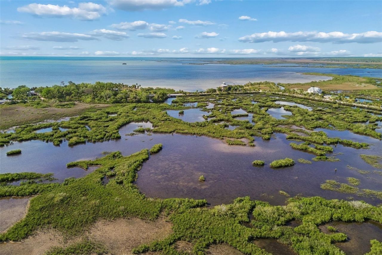 10501 Pine Island Drive , Weeki Wachee, FL 34607 Photo