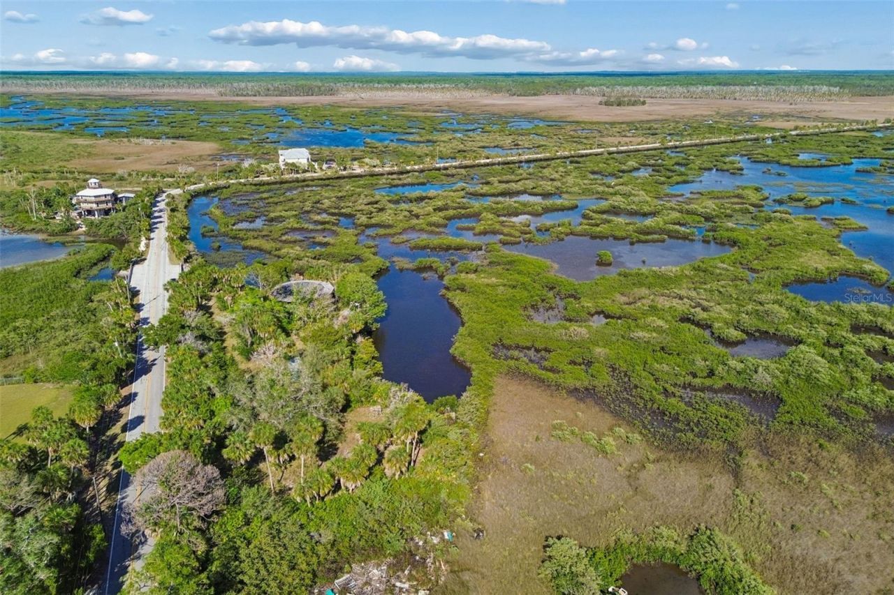 10501 Pine Island Drive , Weeki Wachee, FL 34607 Photo