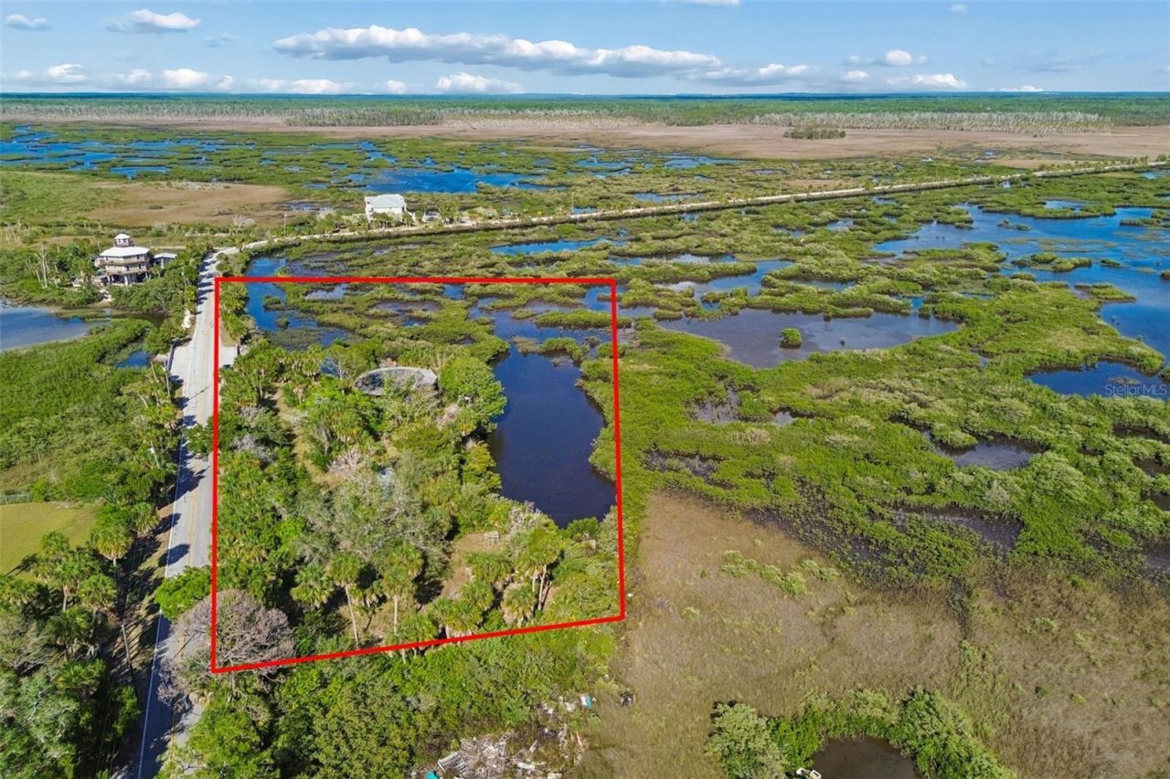 10501 Pine Island Drive , Weeki Wachee, FL 34607 Photo