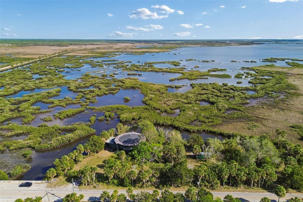 10501 Pine Island Drive , Weeki Wachee, FL 34607 Photo