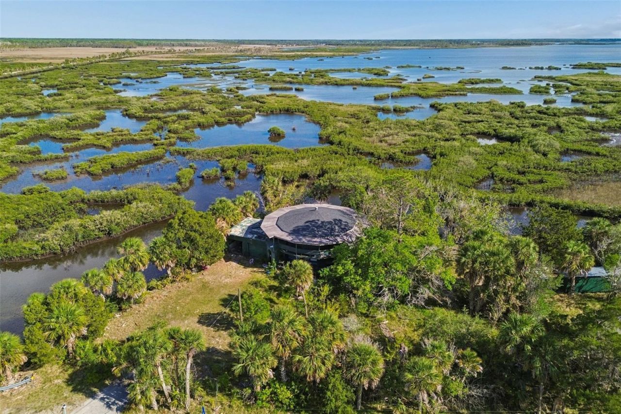 10501 Pine Island Drive , Weeki Wachee, FL 34607 Photo