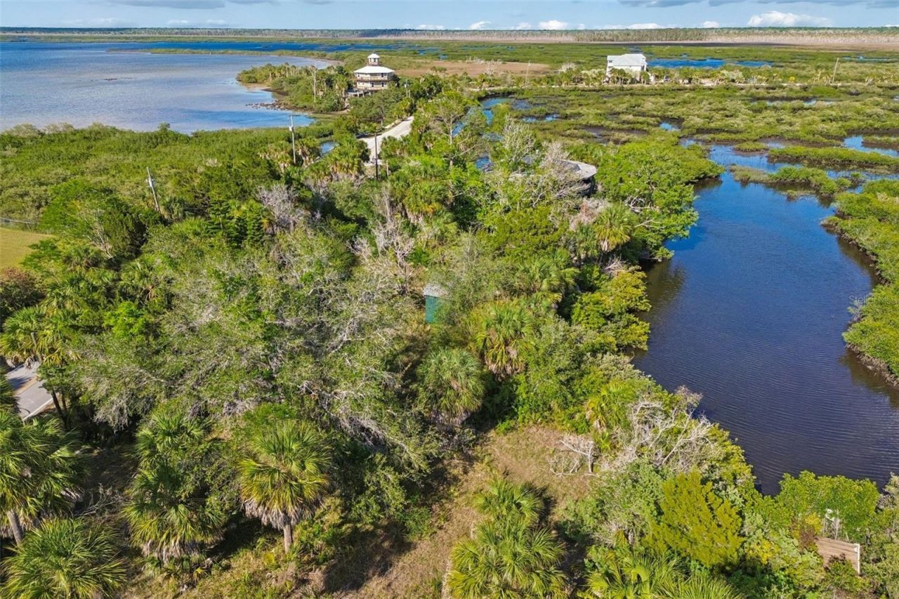 10501 Pine Island Drive , Weeki Wachee, FL 34607 Photo