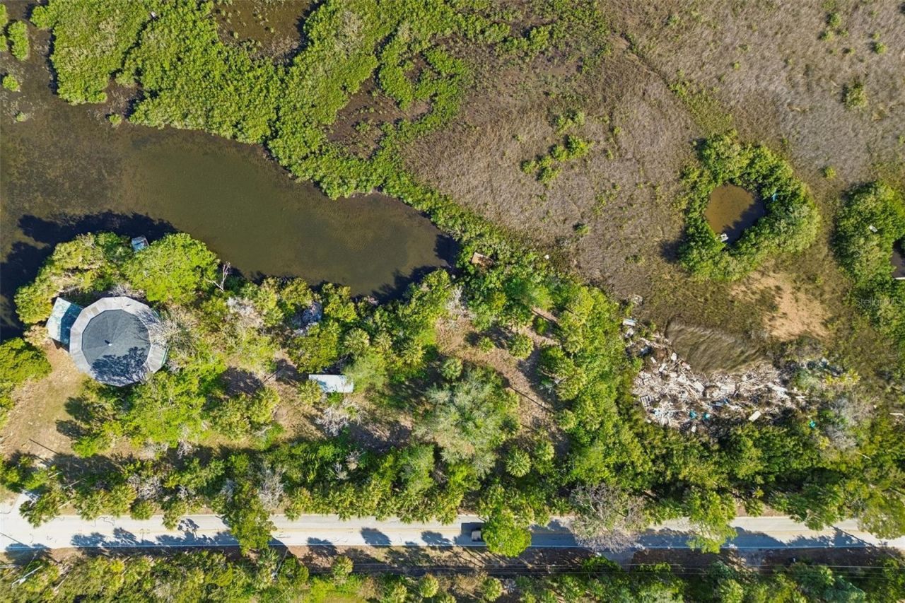 10501 Pine Island Drive , Weeki Wachee, FL 34607 Photo