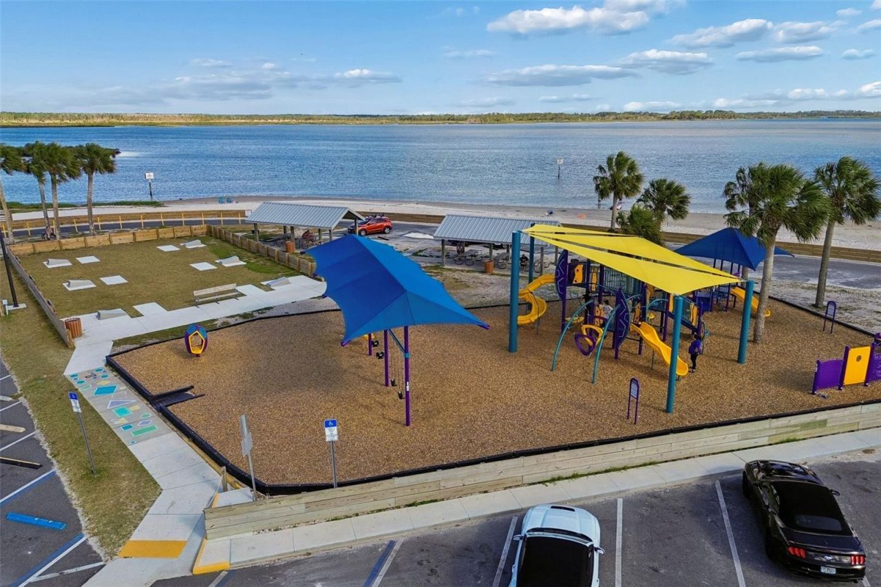 10501 Pine Island Drive , Weeki Wachee, FL 34607 Photo