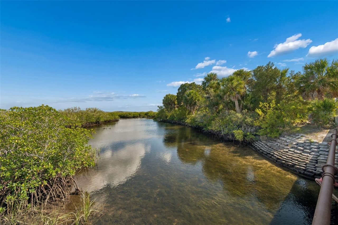 10501 Pine Island Drive , Weeki Wachee, FL 34607 Photo