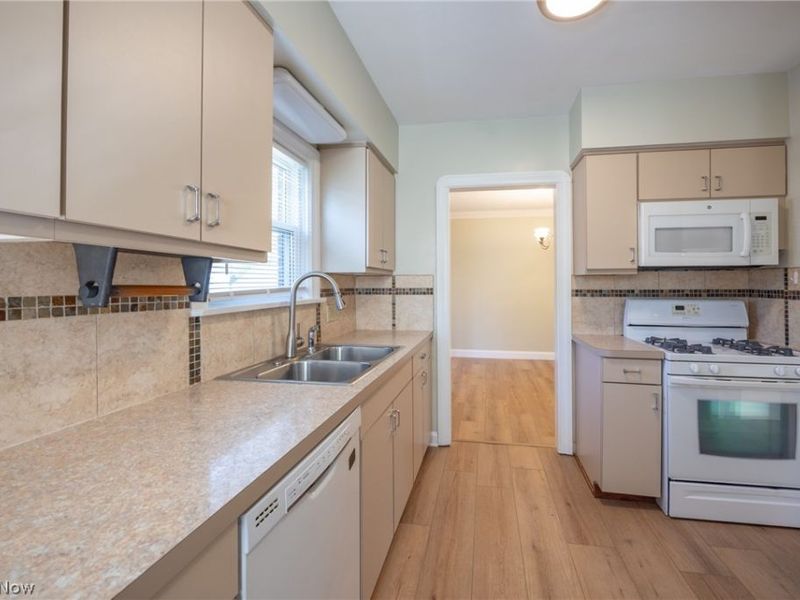 4533 E Berwald Road, South Euclid, OH 44121 Photo 14