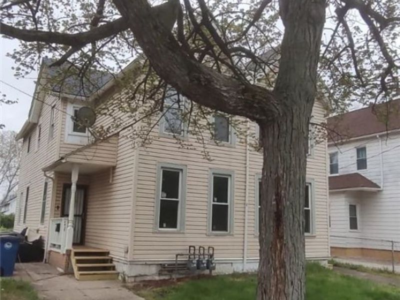 1410 E 45th Street, Cleveland, OH 44103 Photo 2