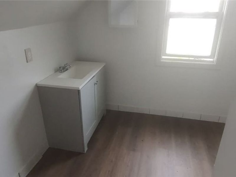 1410 E 45th Street, Cleveland, OH 44103 Photo 24