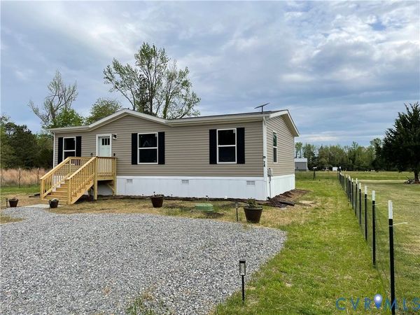 74 Russells Run, Hague, VA 22469