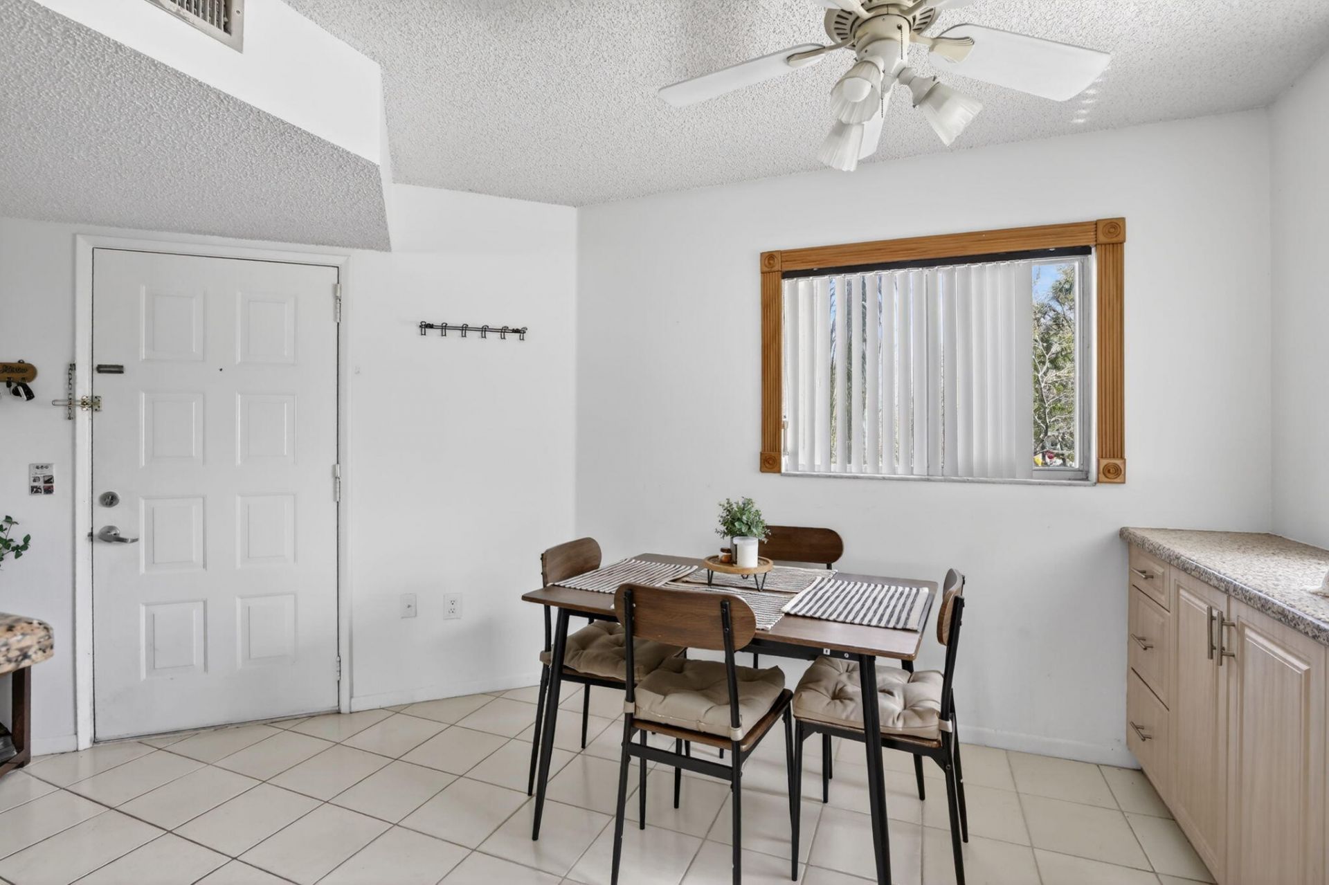 13700 SW 11th Street, Unit 201a, Pembroke Pines, FL 33027 Photo
