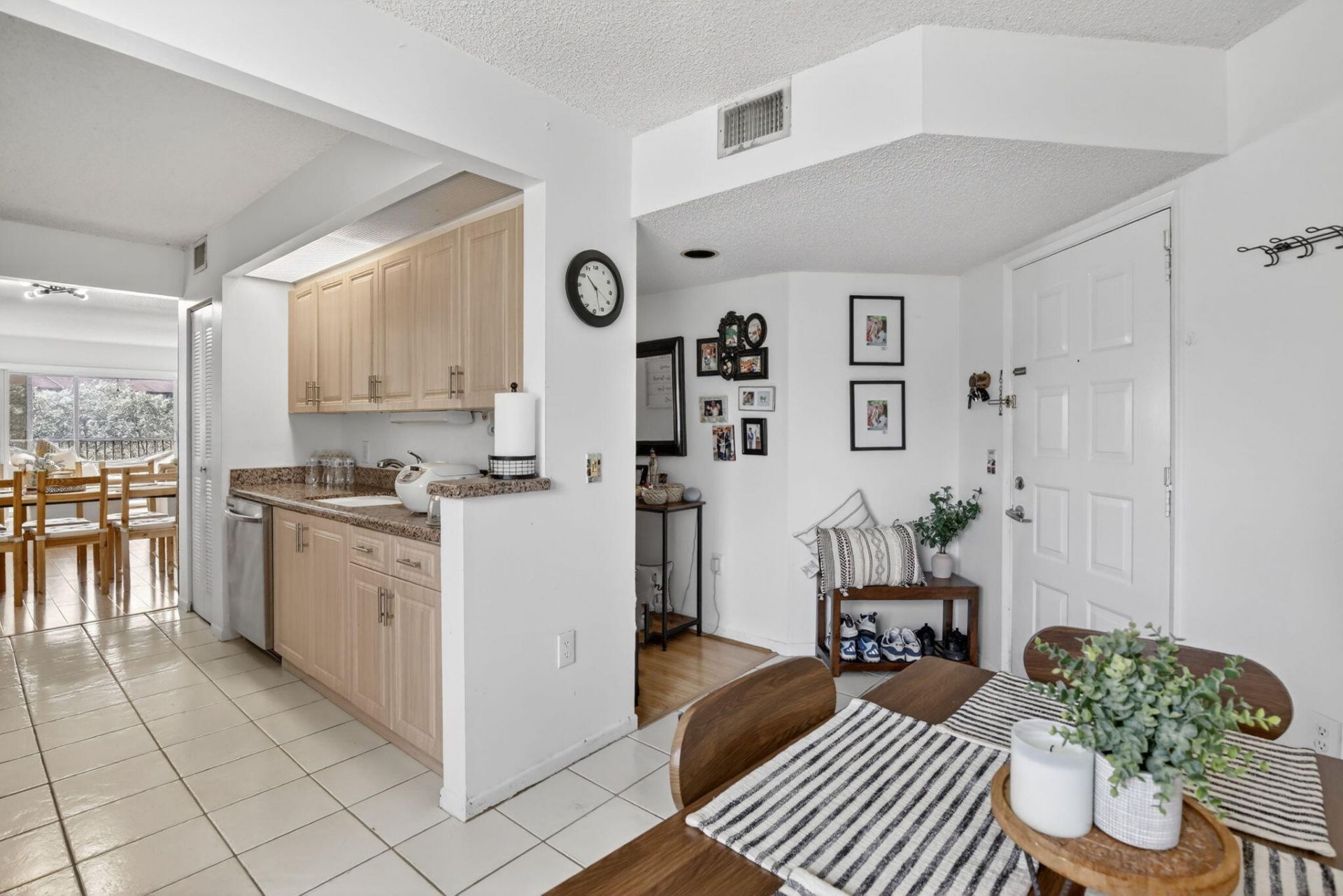 13700 SW 11th Street, Unit 201a, Pembroke Pines, FL 33027 Photo