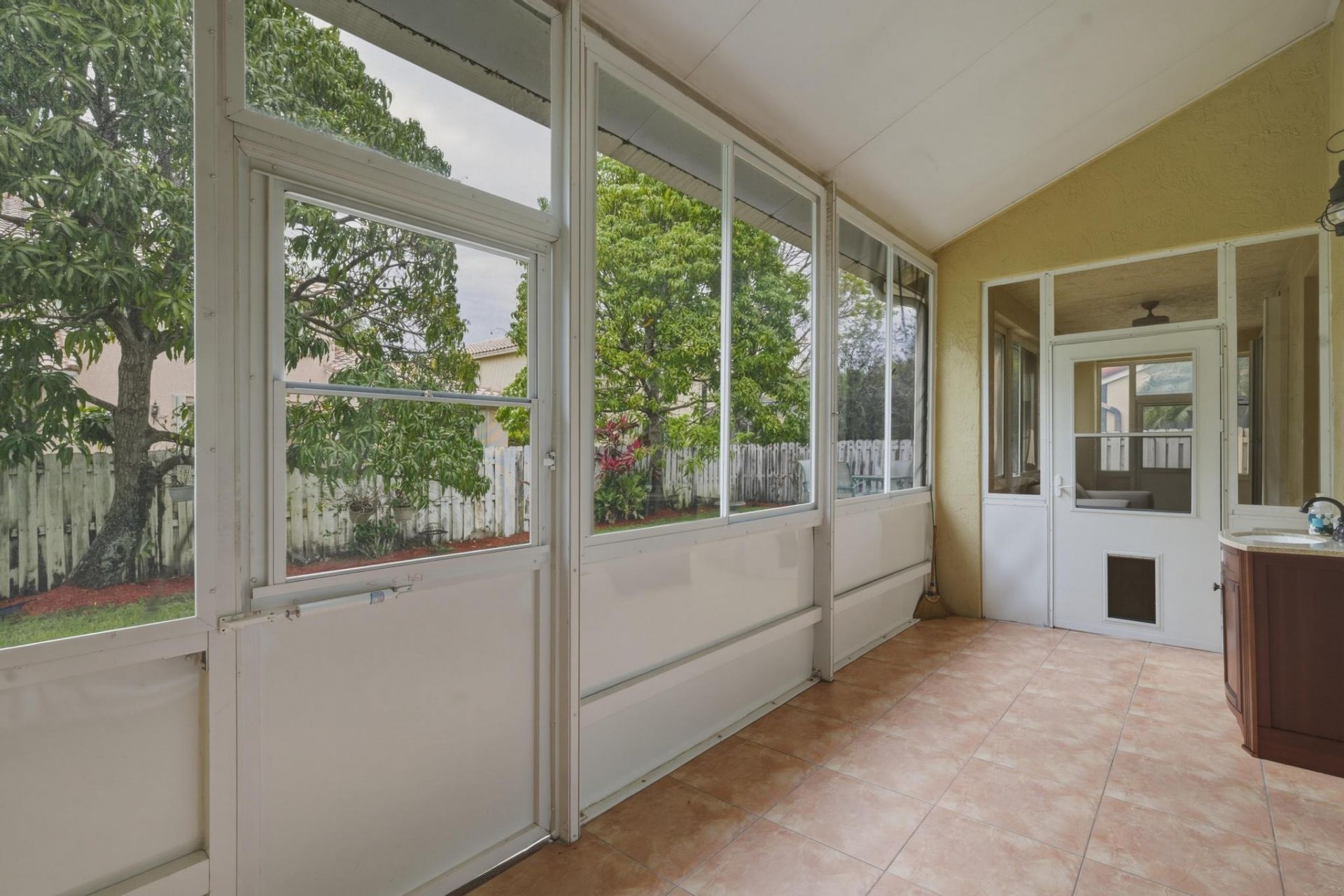 1510 SW 189th Terrace, Pembroke Pines, FL 33029 Photo