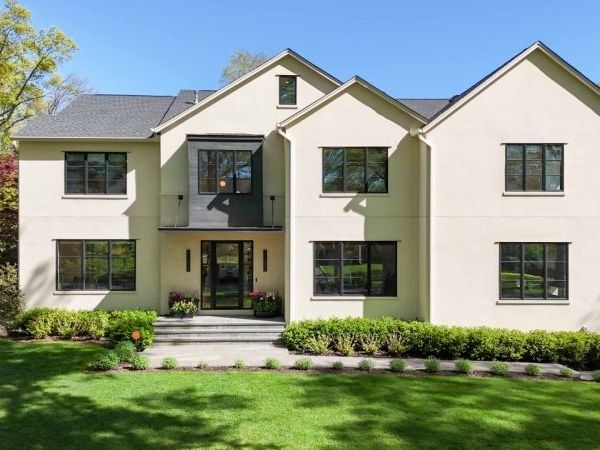 13 Robert Dr, Chatham, NJ 07928