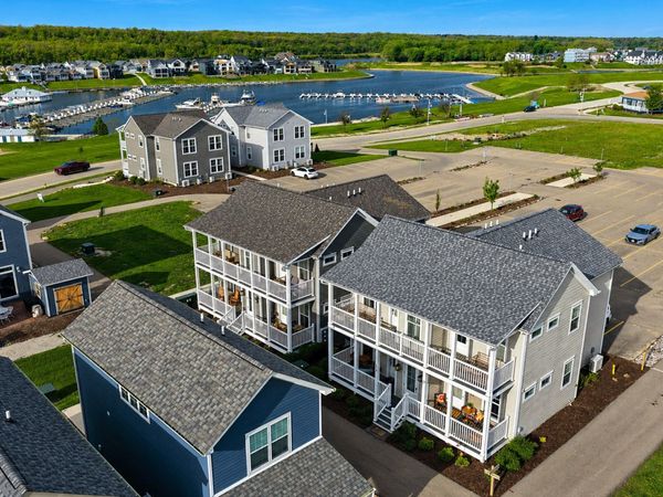 200 Great Loop Drive , Ottawa, IL 61350