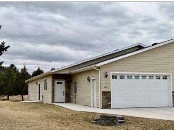 2041 Wesleyan Blvd, Rapid City, SD 57702