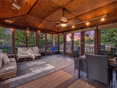 3003 NE 53rd Street, Kansas City, MO 64119