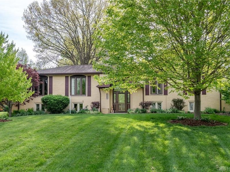 3806 Saint Andrews, Bath Township, OH 45324 Photo 2