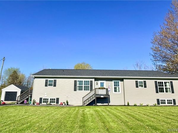 5614 Burns Road , Medina, NY 14103