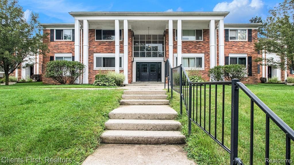 525 Fairbrook Street, Unit 207, Northville, MI 48167 Main Photo