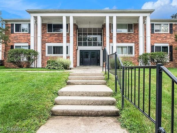 525 Fairbrook Street, Unit 207, Northville, MI 48167