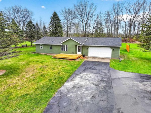 W3903 ADOLPH ROAD, Seymour, WI 54165