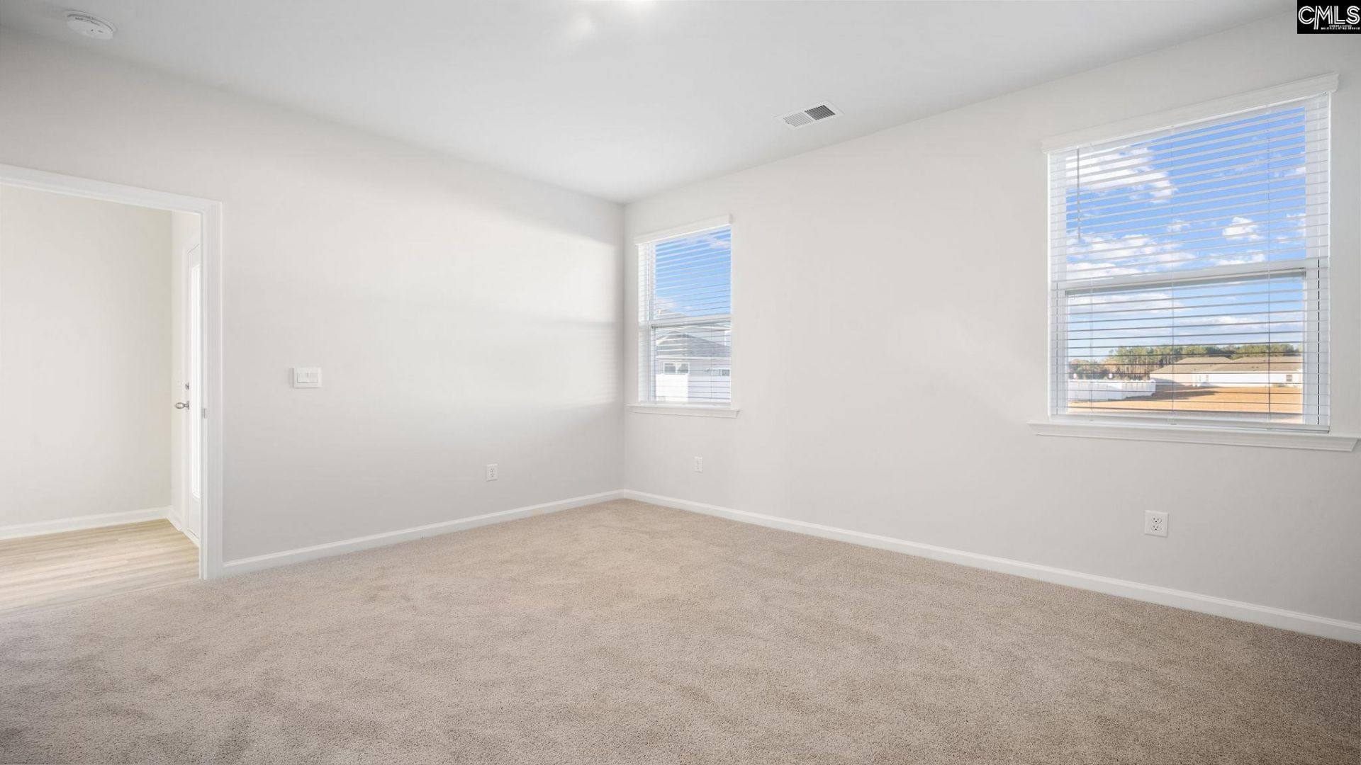 575 Edgetree Drive  Photo 12