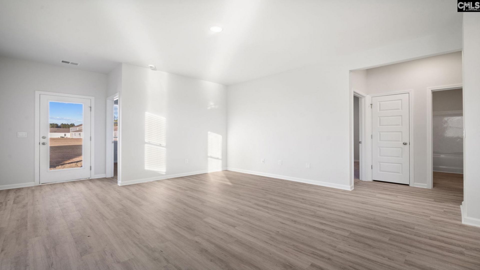 575 Edgetree Drive  Photo 8