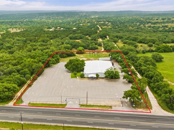 1506 N US HWY 281, Johnson City, TX 78636