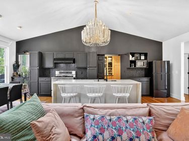 339 PIEDMONT AVENUE, WASHINGTON, VA 22747