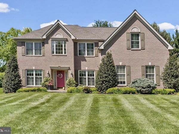 19 BRADLEY DRIVE, WILMINGTON, DE 19803