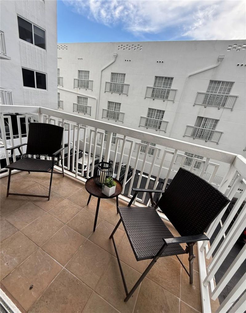 401 Ocean Dr , Unit 324, Miami Beach, FL 33139 Photo