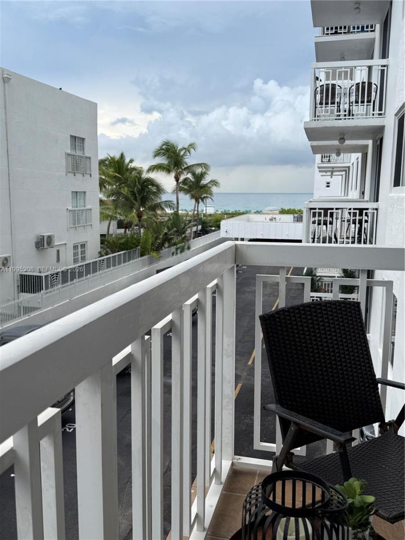 401 Ocean Dr , Unit 324, Miami Beach, FL 33139 Photo