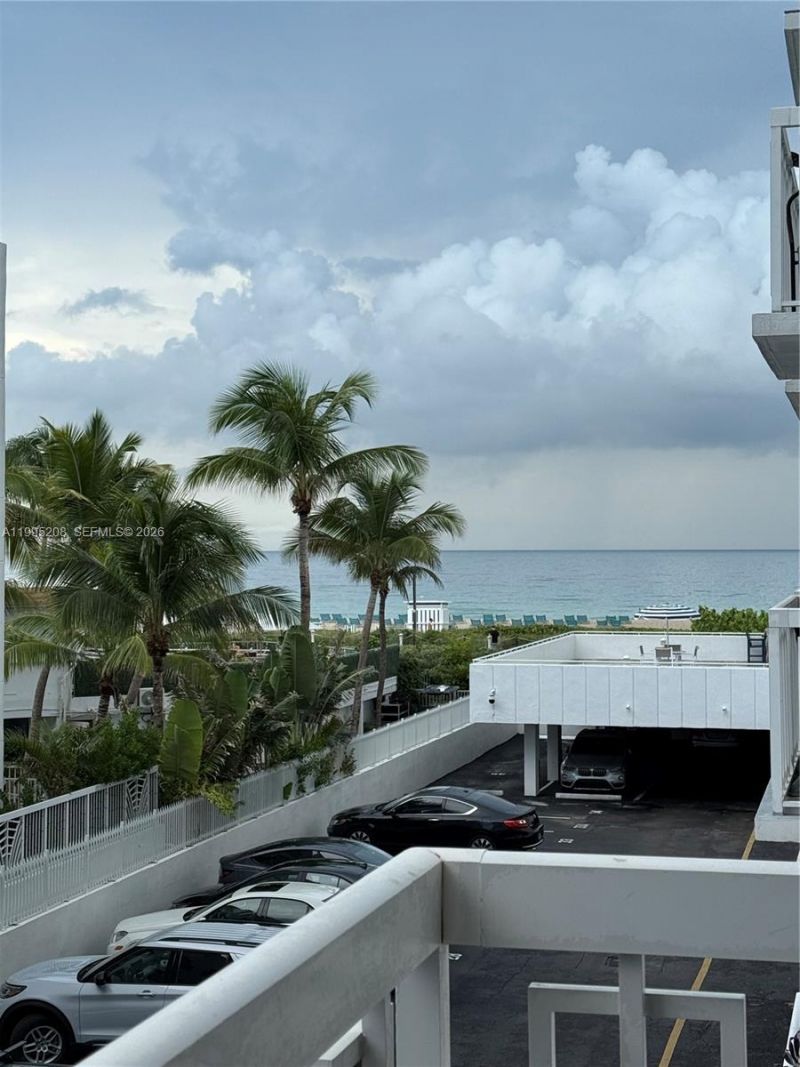 401 Ocean Dr , Unit 324, Miami Beach, FL 33139 Photo