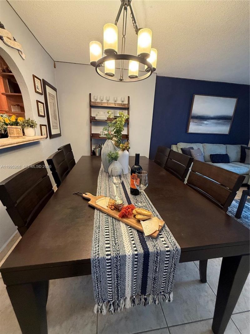 401 Ocean Dr , Unit 324, Miami Beach, FL 33139 Photo