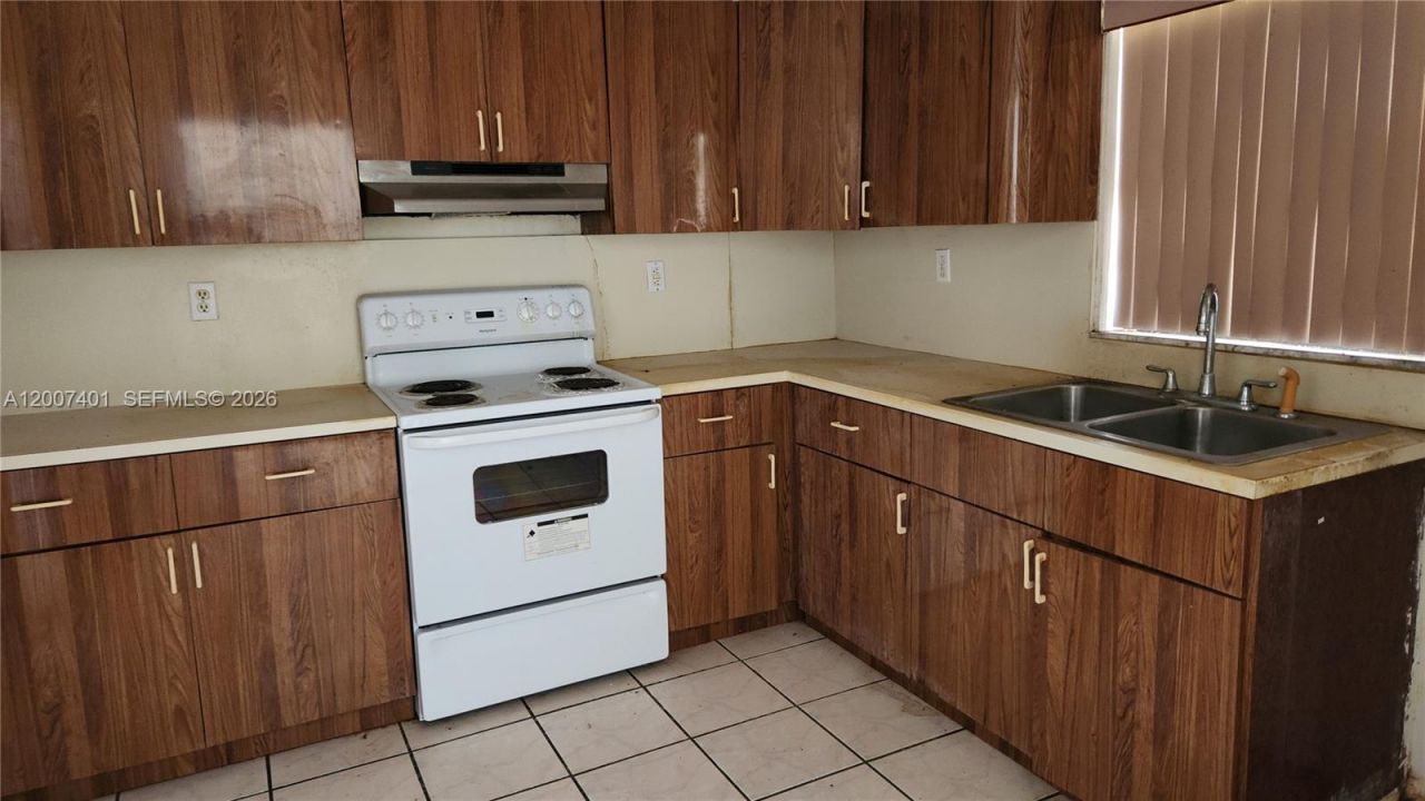 315 SW 10th Ave, Miami, FL 33130 Photo