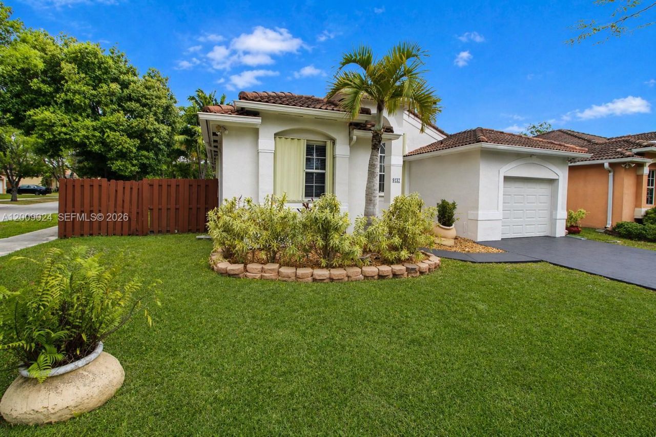 9437 SW 183rd Ter , Palmetto Bay, FL 33157 Photo
