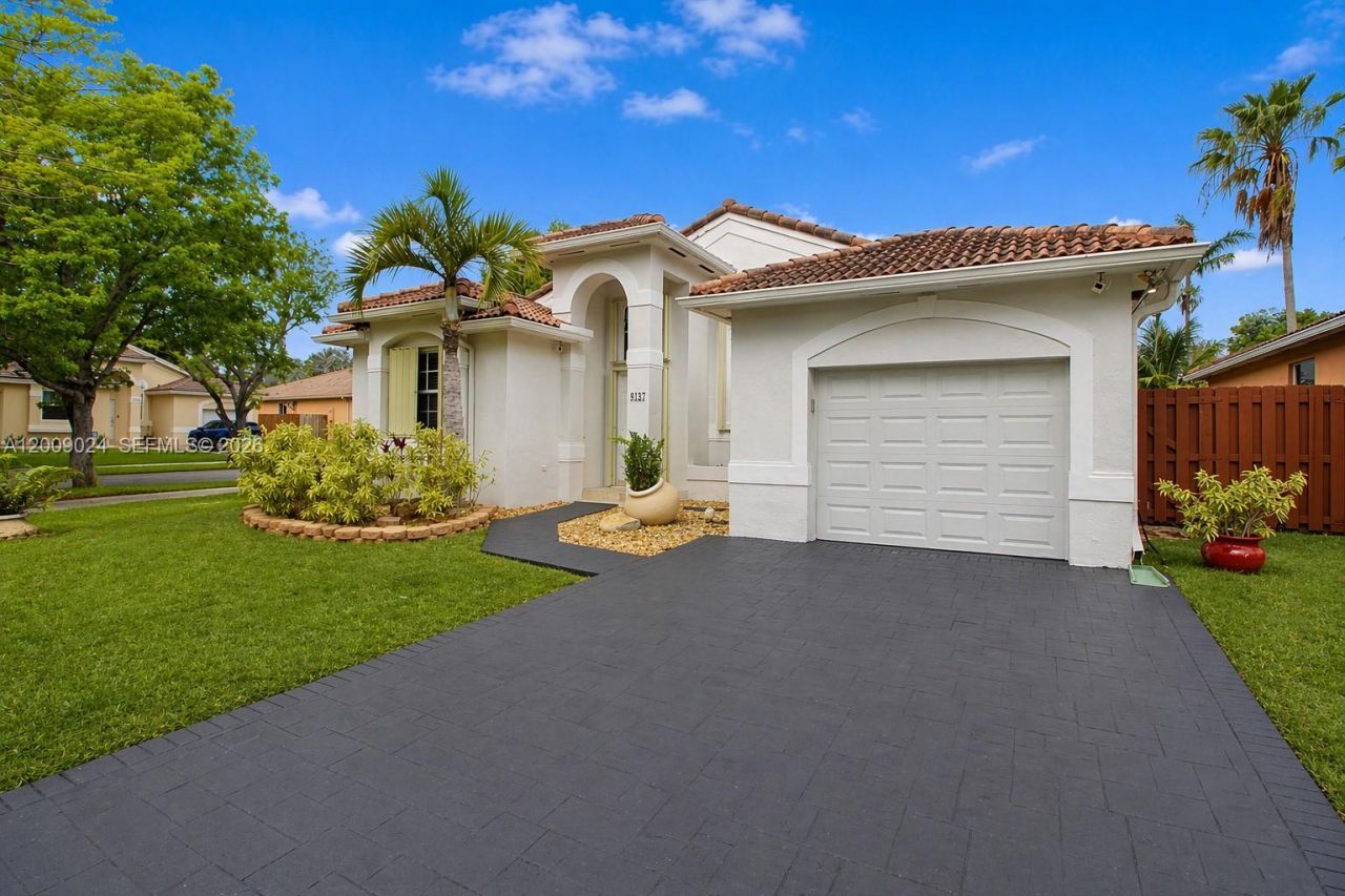 9437 SW 183rd Ter , Palmetto Bay, FL 33157 Photo