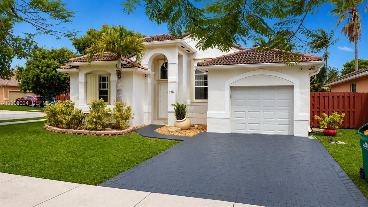 9437 SW 183rd Ter , Palmetto Bay, FL 33157 Photo