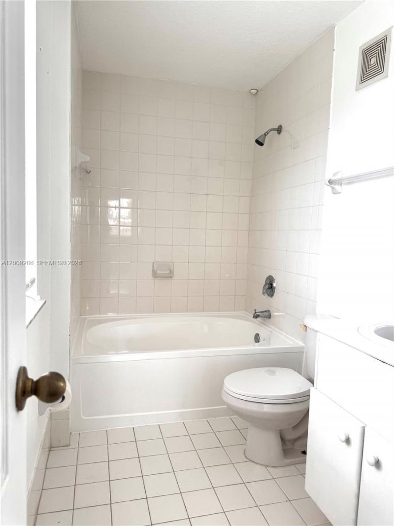 4435 SW 160th Ave, Unit 214, Miramar, FL 33027 Photo