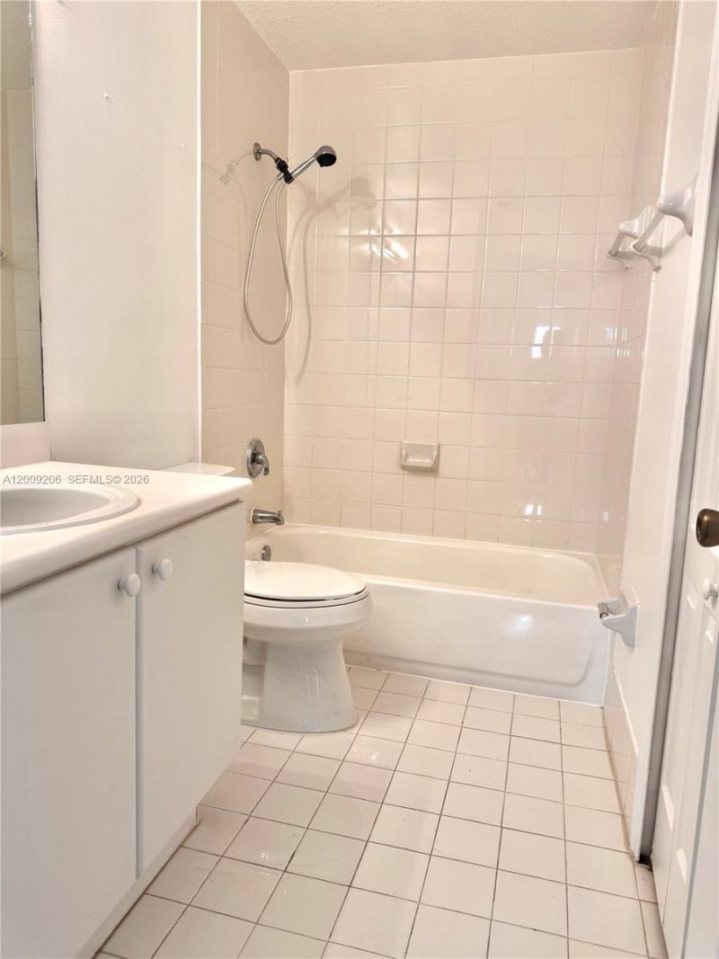 4435 SW 160th Ave, Unit 214, Miramar, FL 33027 Photo