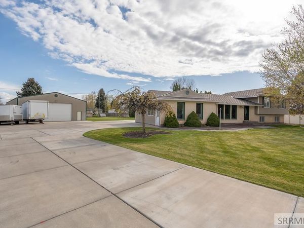 2830 S Ross Avenue, AMMON, ID 83406