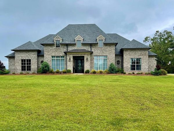 614 Greenhaven, Oxford, MS 38655