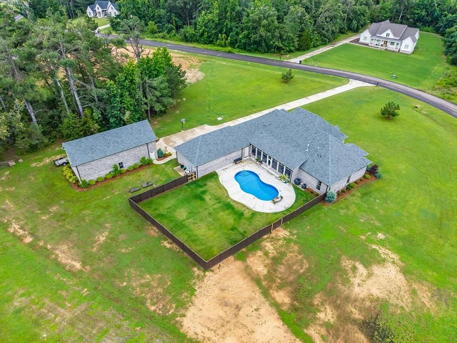 Property Image 93