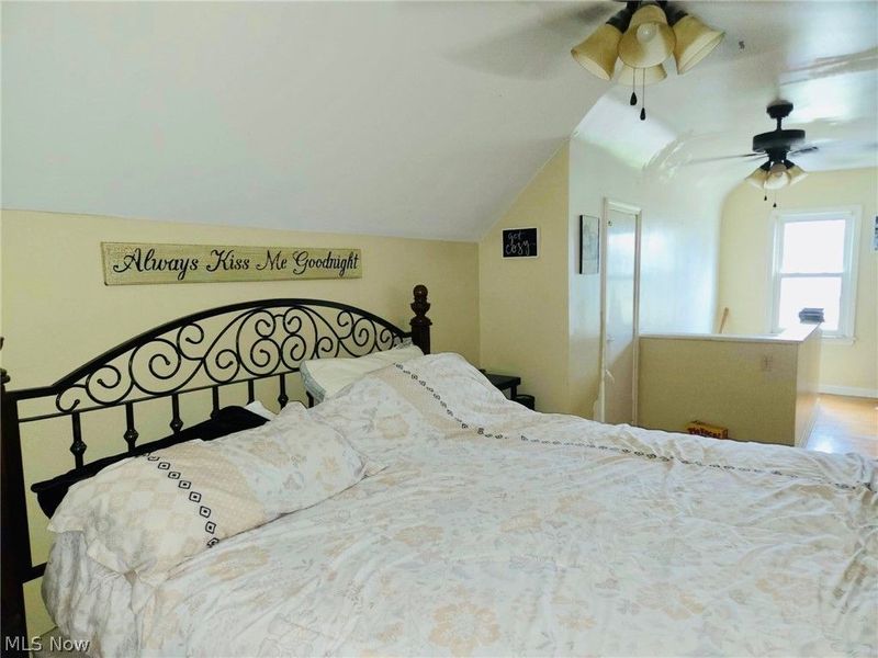 2402 E 35th Street, Lorain, OH 44055 Photo 9